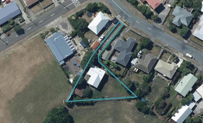 35 Paenui Street, Titahi Bay, Porirua - Carousel 1