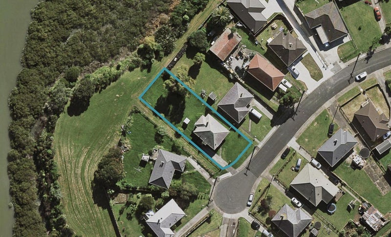 19 Billington Avenue, Otara, Auckland - Carousel 1