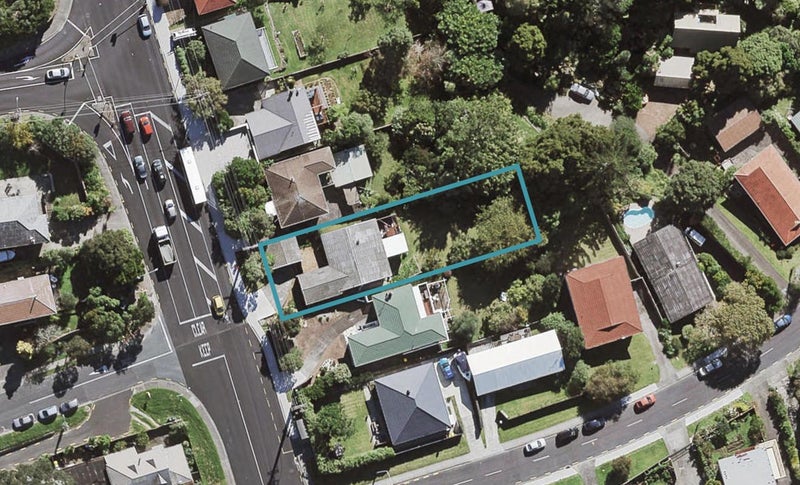 169 Glenfield Road, Hillcrest, Auckland - Carousel 1