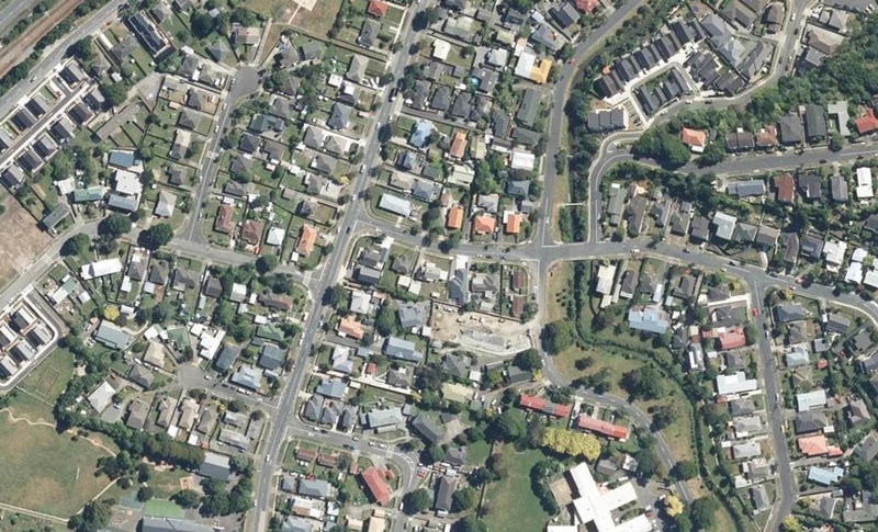 6 Tilbury Street, Fairfield, Lower Hutt - Carousel 1