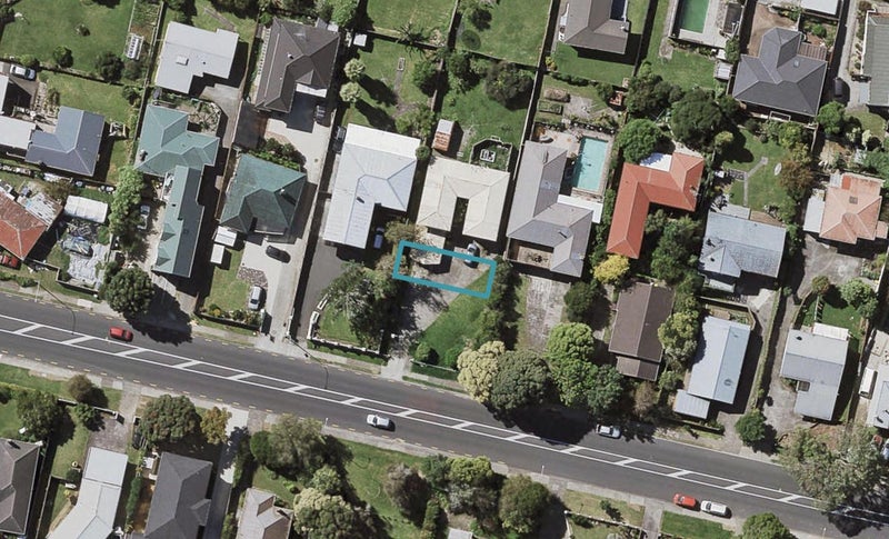 3/8 Reeves Road, Pakuranga, Auckland - Carousel 1