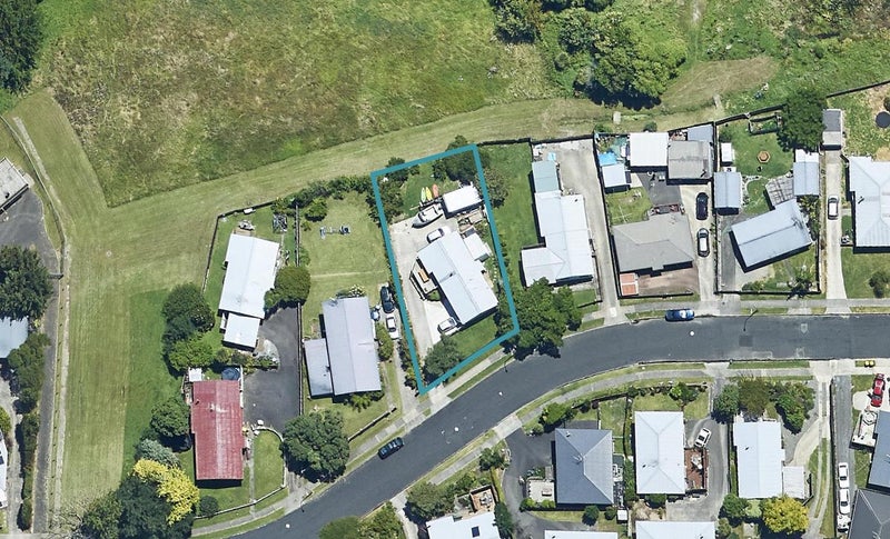 79 Jonathon Street, Brookfield, Tauranga - Carousel 1