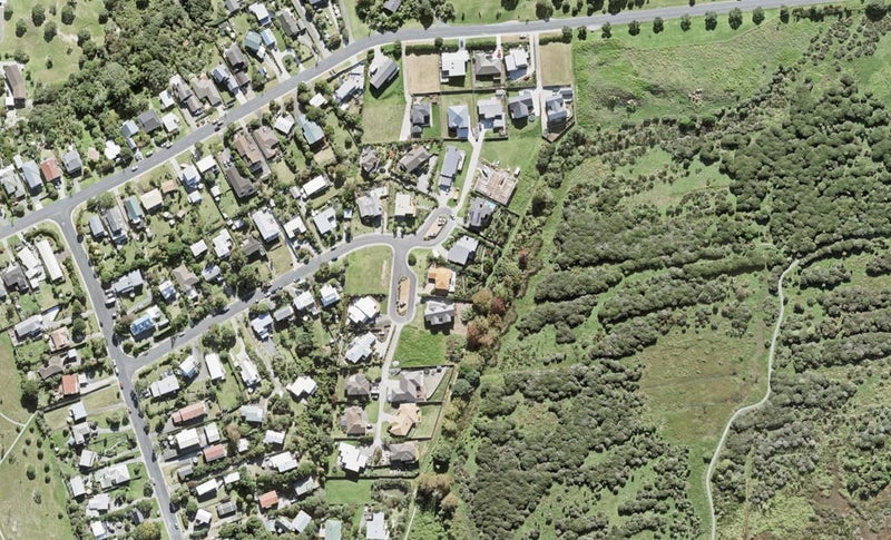 44 Kotanui Avenue, Army Bay, Whangaparaoa - Carousel 1