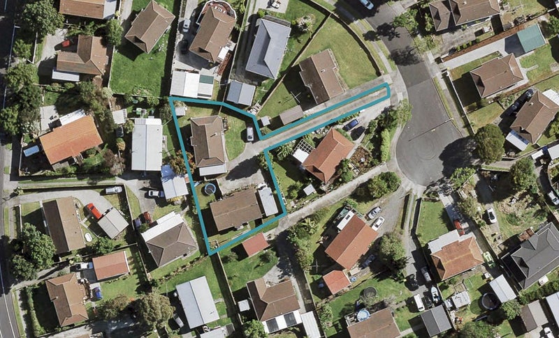 1/11 Bundena Place, Clendon Park, Auckland - Carousel 1