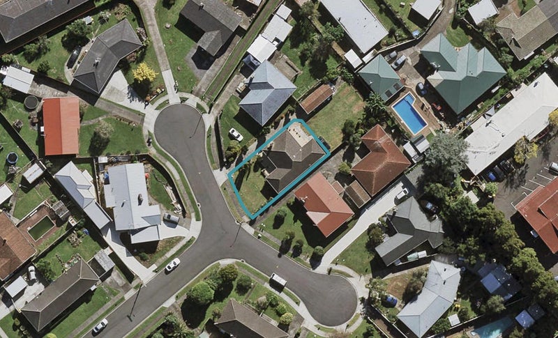 18 Holden Place, Manukau, Auckland - Carousel 1