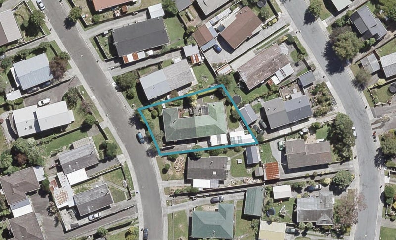 20B Roband Crescent, Brown Owl, Upper Hutt - Carousel 1