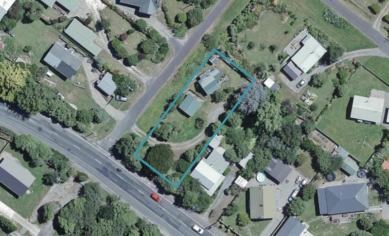 13 Renall Street, Featherston - Carousel 1