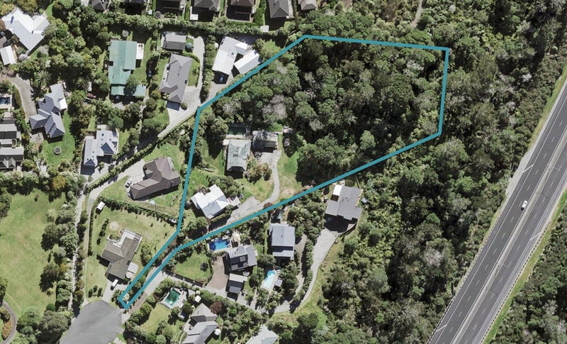 14 Olwyn Place, Greenhithe, Auckland - Carousel 1