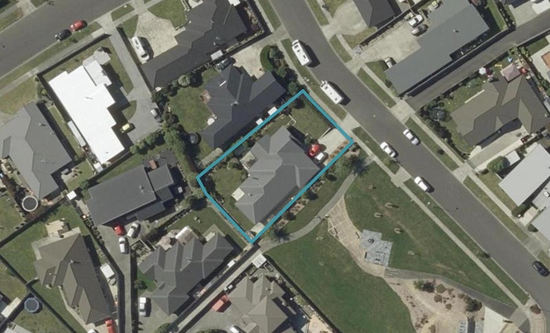 6 Majestic Way, Kelvin Grove, Palmerston North - Carousel 1