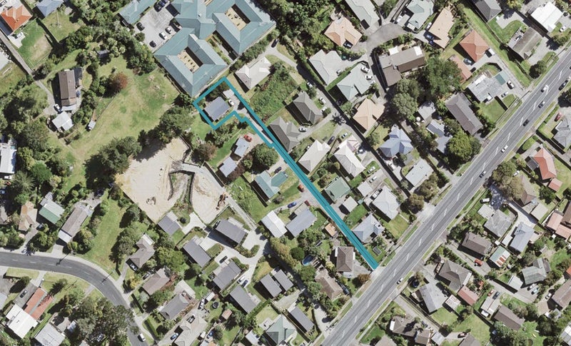 1/51B Forest Hill Road, Henderson, Auckland - Carousel 1