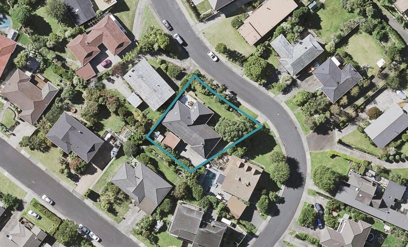 8 McMillan Place, Mellons Bay, Auckland - Carousel 1