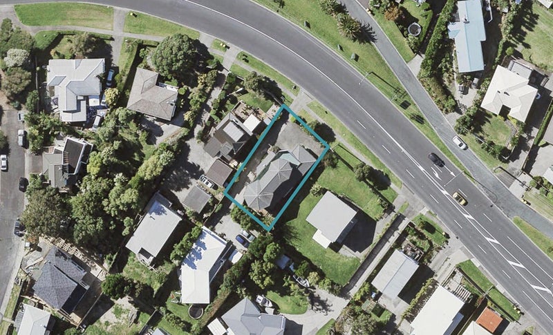 704 East Coast Road, Pinehill, Auckland - Carousel 1
