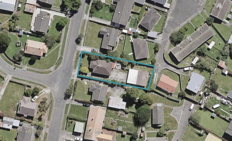 12 Poole Street, Taita, Lower Hutt - Carousel 1