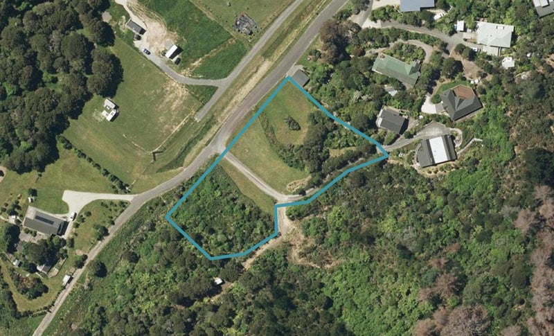 31 Manuka Drive, Ngakuta Bay - Carousel 1