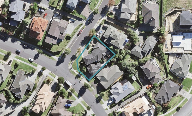 1 Trotting Terrace, Fairview Heights, Auckland - Carousel 1