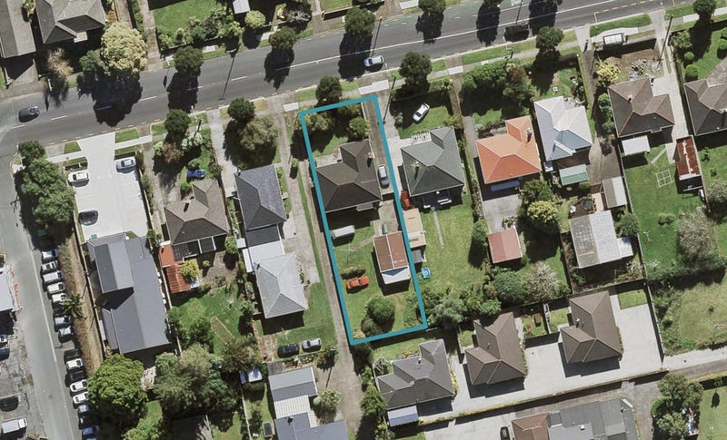 12 Rimu Road, Mangere Bridge, Auckland - Carousel 1