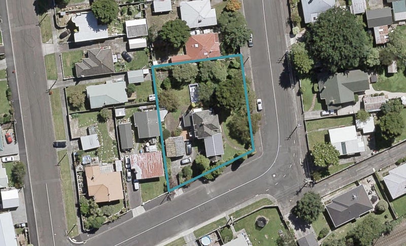 10 Kellow Street, Wallaceville, Upper Hutt - Carousel 1