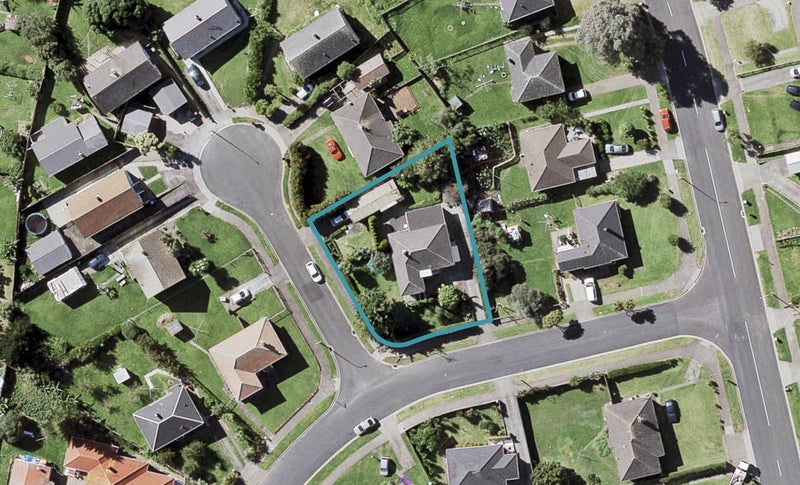 32 Evandale Street, Glen Innes, Auckland - Carousel 1