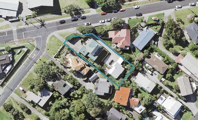 1/17 Masterton Road, Rothesay Bay, Auckland - Carousel 1