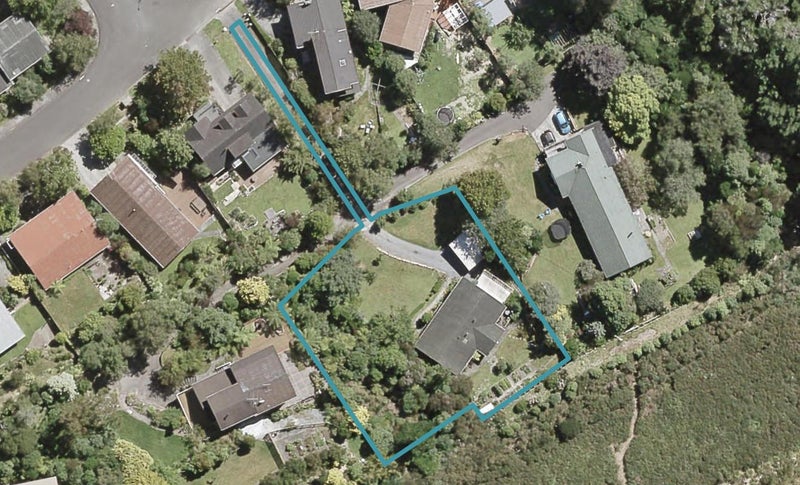 36 Chichester Drive, Pinehaven, Upper Hutt - Carousel 1