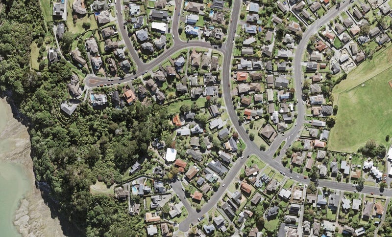 81A Halsey Drive, Lynfield, Auckland - Carousel 1