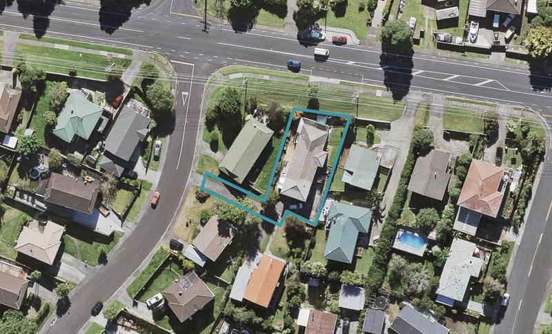4 Faram Place, Massey, Auckland - Carousel 1