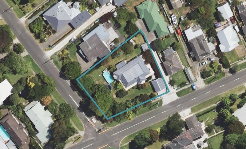 29 Russell Street, Whataupoko, Gisborne - Carousel 1