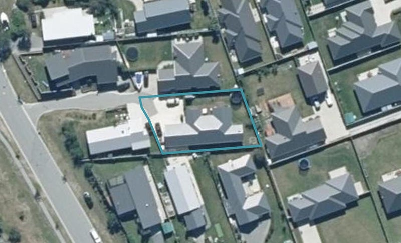 17 Rere Road, Lake Hayes, Queenstown - Carousel 1