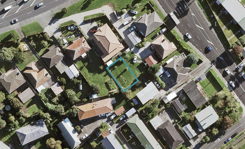 301D Richardson Road, New Windsor, Auckland - Carousel 1