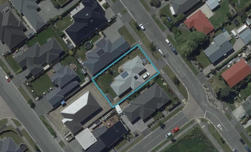 11 Templetons Road, Aidanfield, Christchurch - Carousel 1
