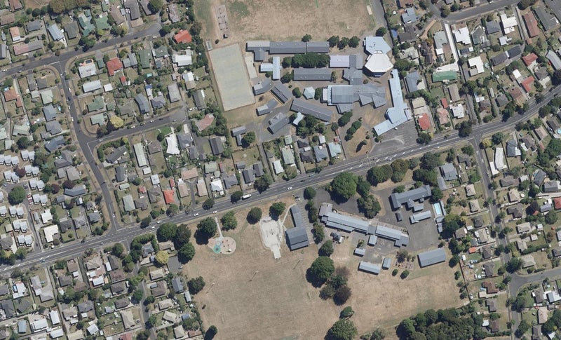 243 Clarkin Road, Fairfield, Hamilton - Carousel 1