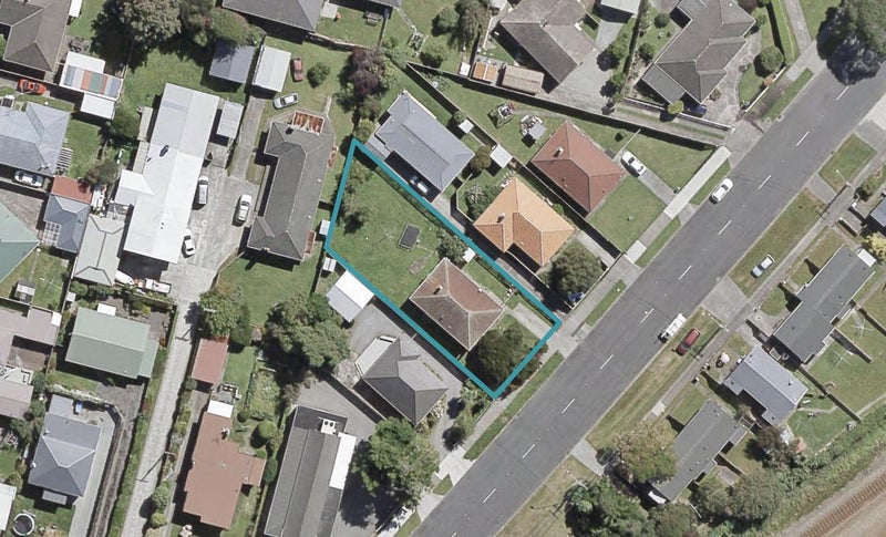 216 Oxford Terrace, Avalon, Lower Hutt - Carousel 1
