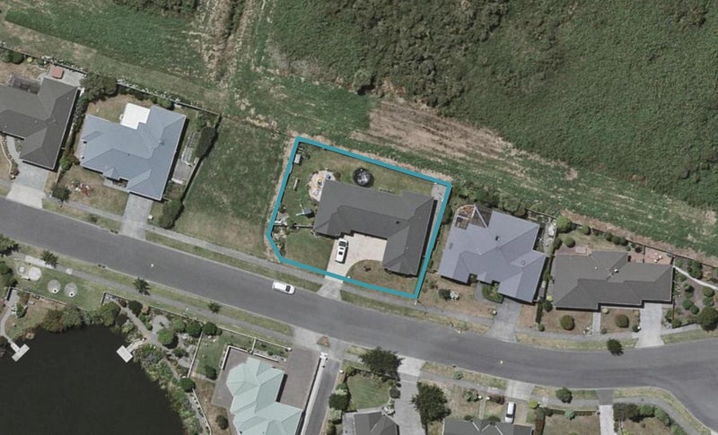 21 Harry Shaw Way, Raumati South, Paraparaumu - Carousel 1