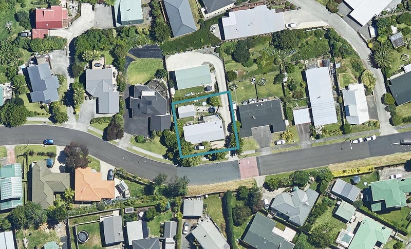 13A Winiata Street, Brookfield, Tauranga - Carousel 1