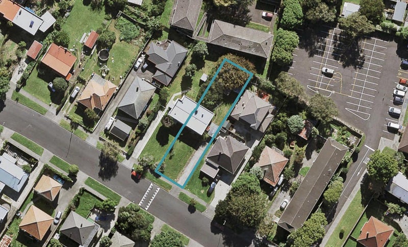 85 Lambeth Road, Sandringham, Auckland - Carousel 1