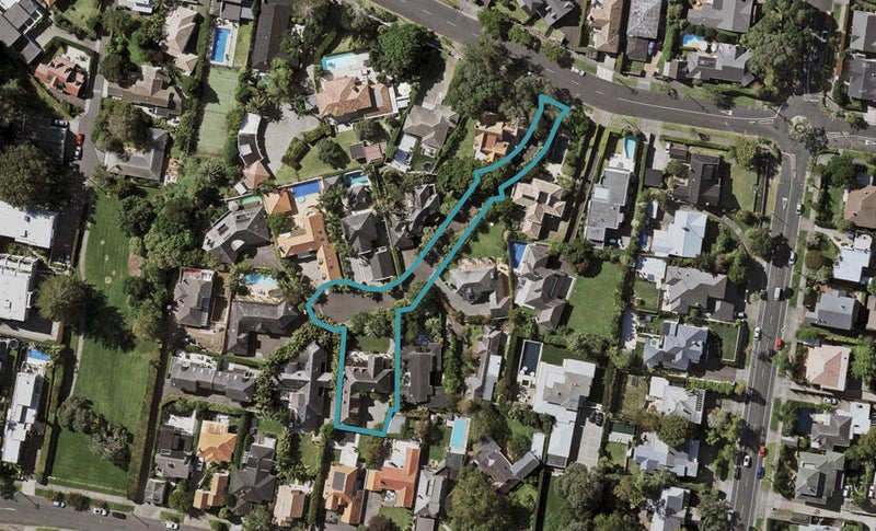 8 Loreto Heights, Remuera, Auckland - Carousel 1