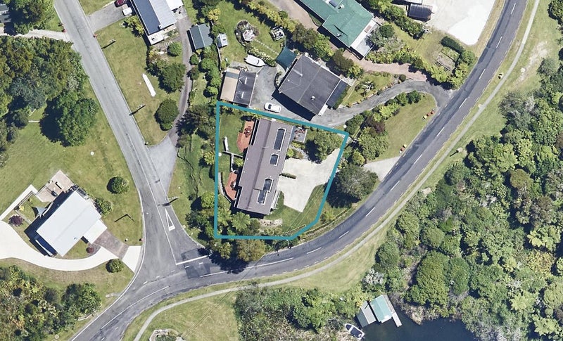 4 Okareka Loop Road, Lake Okareka, Rotorua - Carousel 1