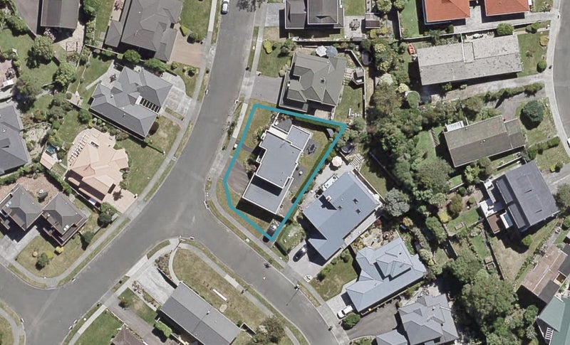 30 Clearwater Terrace, Brown Owl, Upper Hutt - Carousel 1
