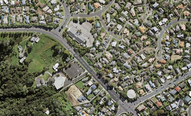 13A Jacanas Place, Unsworth Heights, Auckland - Carousel 1