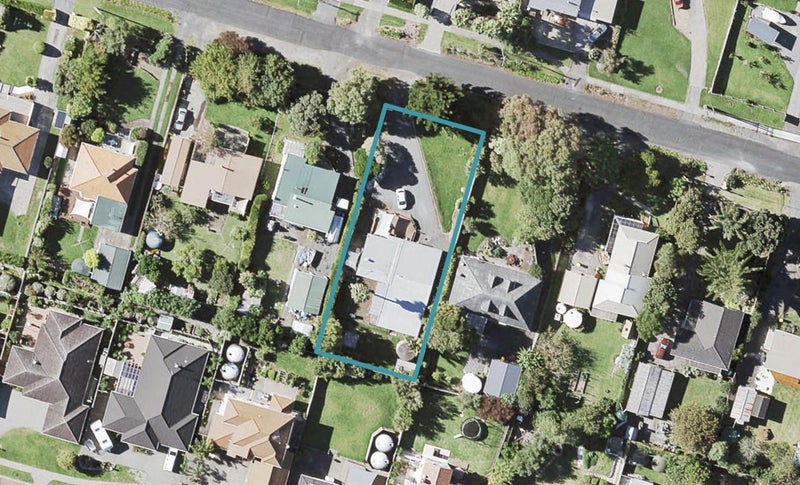 19 Beachlands Road, Beachlands, Auckland - Carousel 1