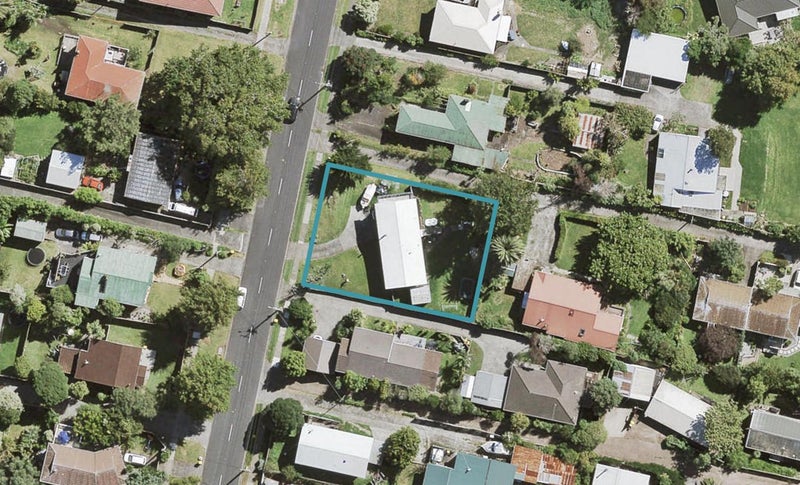 64 Woodglen Road, Glen Eden, Auckland - Carousel 1