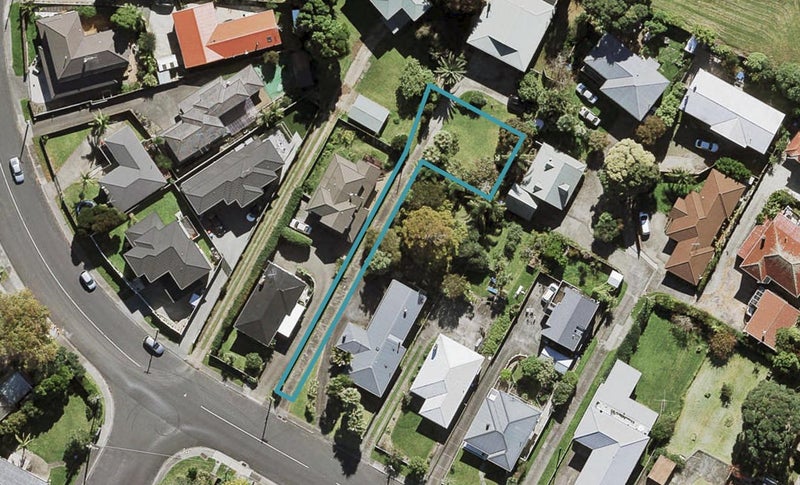 39 Olsen Avenue, Hillsborough, Auckland - Carousel 1