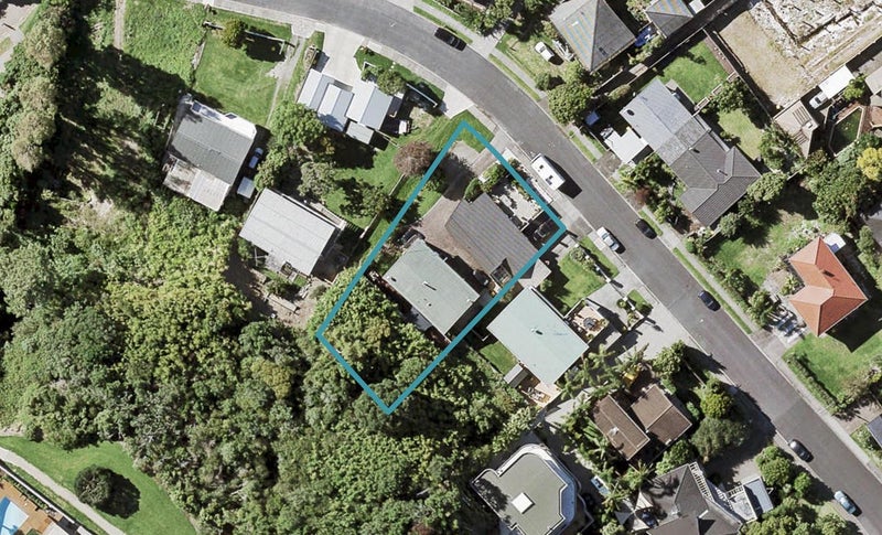 11C Rogers Avenue, Eastern Beach, Auckland - Carousel 1
