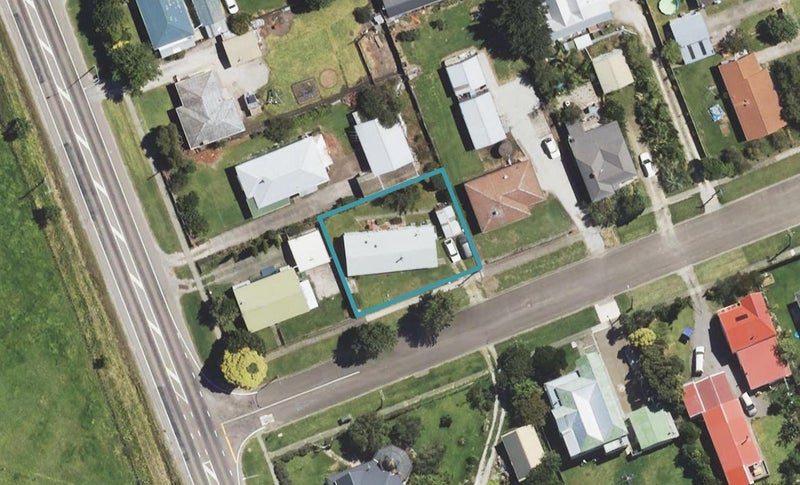 2 Duke Street, Tamarau, Gisborne - Carousel 1