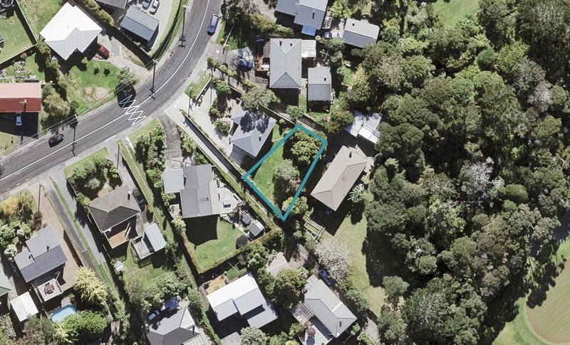 42C Taupo Street, Green Bay, Auckland - Carousel 1
