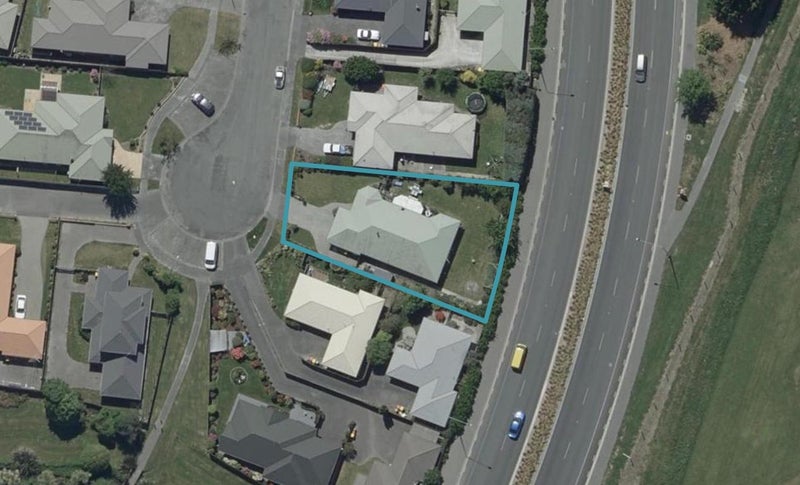 63 Kintyre Drive, Broomfield, Christchurch - Carousel 1