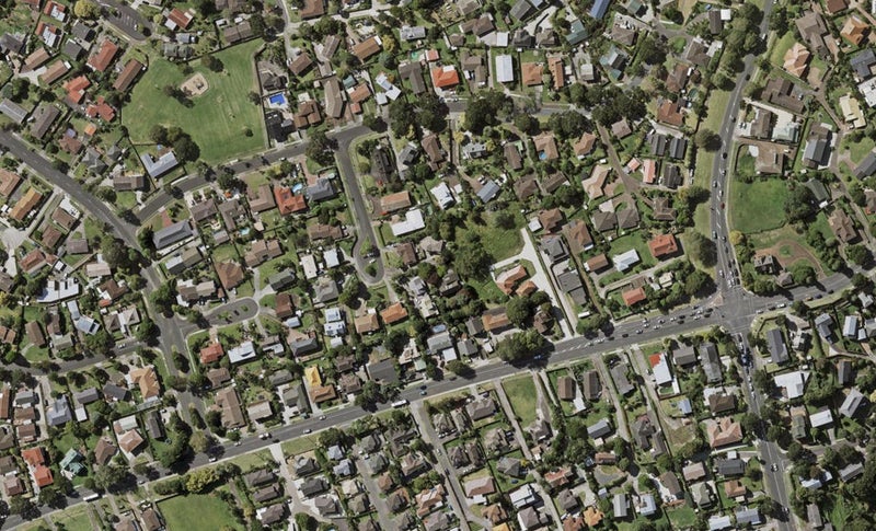 10 Rochas Place, Clover Park, Auckland - Carousel 1