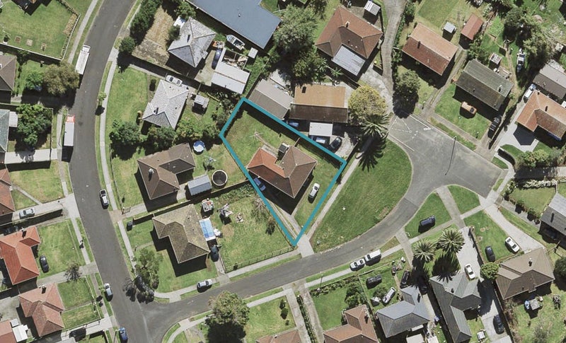 4 Electra Place, Mangere, Auckland - Carousel 1