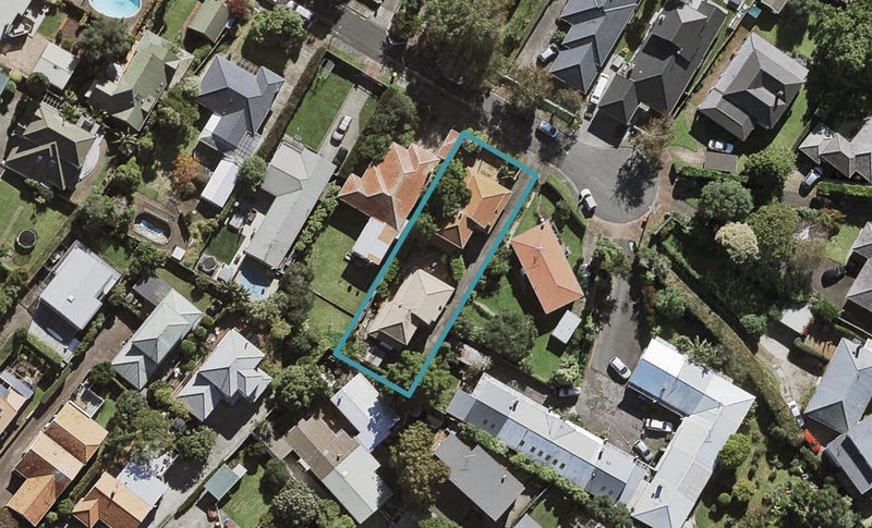 7B August Place, Greenlane, Auckland - Carousel 1