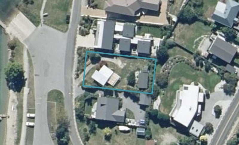 11 Bay View Road, Kelvin Heights, Queenstown - Carousel 1